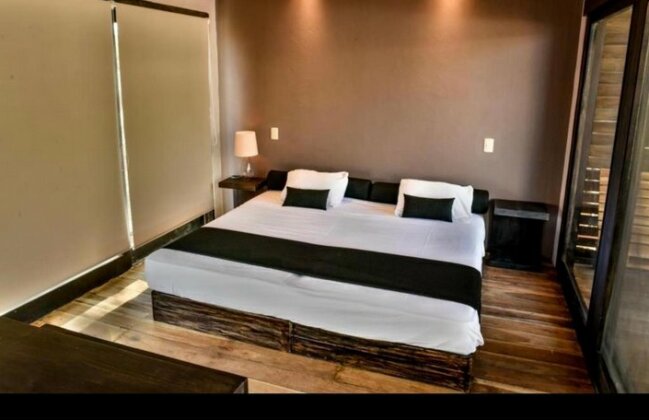 99 Surf Lodge - Photo2