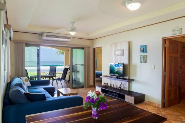 Bella Villa A-6 Beachfront Condo - Photo2