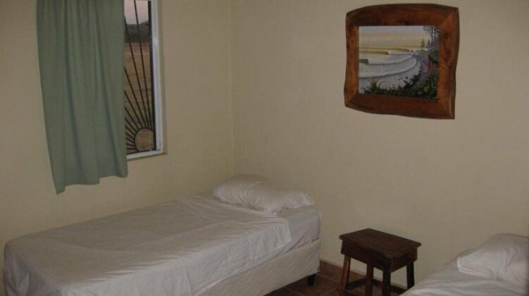 Las Palmas Surf Lodge - Photo4