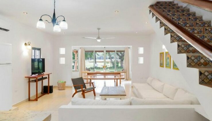 Town House 6 - Photo2