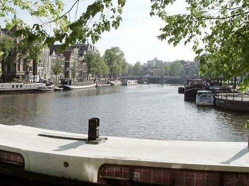 Amsterdam Canal Guest Apartment - Photo4