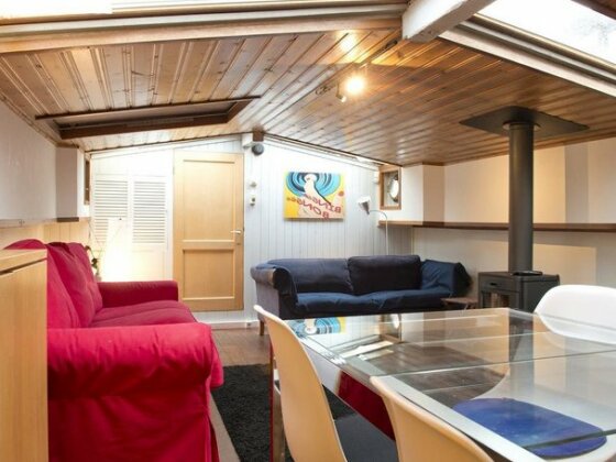 Amsterdam Houseboats