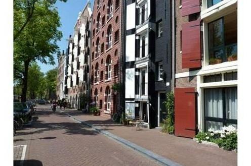 Amsterdam Romance Apartment