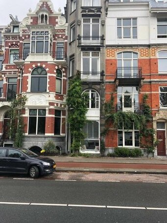 Apartment in 'De Pijp' district in Amsterdam