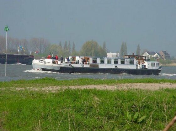 Botel Zebra - Photo5