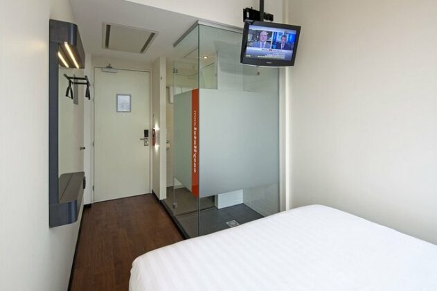 Easyhotel Amsterdam City Centre South - Photo4