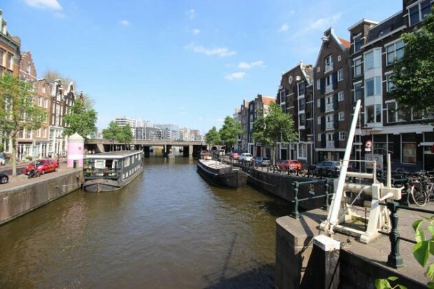 Great private suite in Jordaan near CS