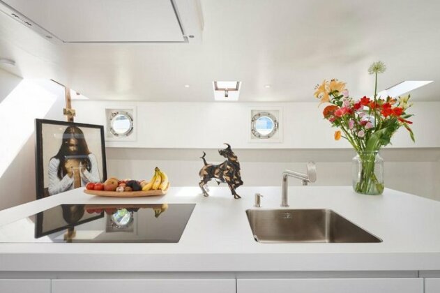 Luxurious 110m2 3br Houseboat in Amsterdam Centre - Photo3