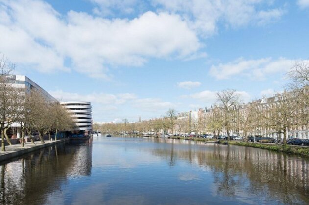 Nassau Canal Apartments