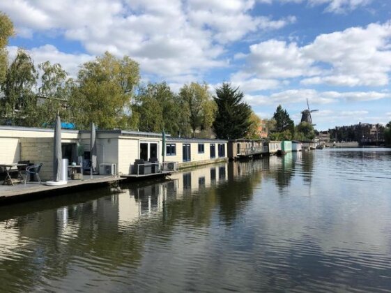 Rob's Houseboat