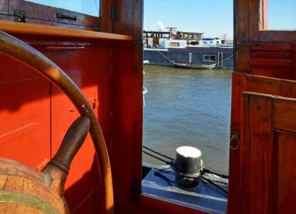 Van Diemenkade - B&B on a Houseboat - Photo3