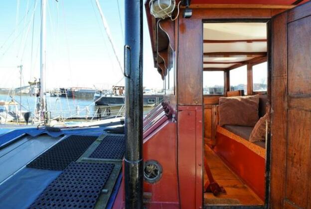 Van Diemenkade - B&B on a Houseboat - Photo5
