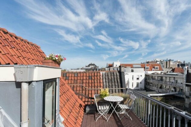 Warehouse apartment in city centre with private roofterrace
