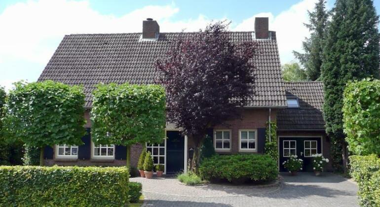 B&B ut Bosbeekhuuske