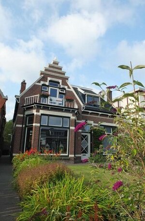 B&B Ferdivedaasje