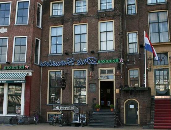 Drie Gezusters Budgett Hotel