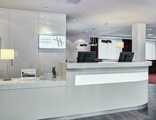 Holiday Inn Express Amsterdam - Schiphol - Photo3