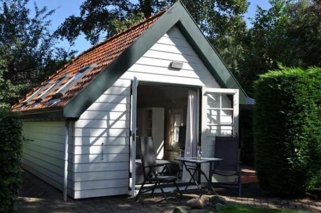 Rob's Cottage - Photo2