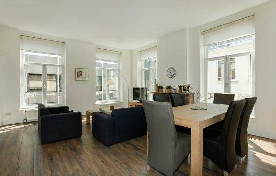 Stayci Serviced Apartments Grand Place - Photo2