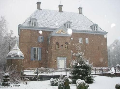 Bed & Breakfast Kasteel Ophemert