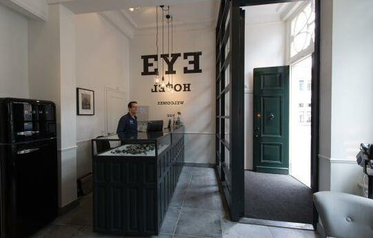 Eye Hotel - Photo4