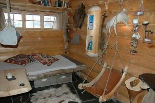 Engholm Husky Design Lodge - Photo3