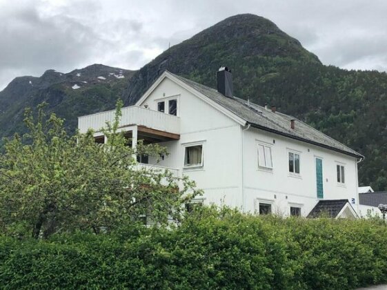 Andalsnes gustehouse - Photo2