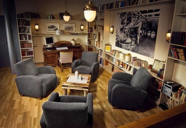Nyvagar Rorbuhotell - by Classic Norway - Photo3