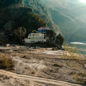 Taksar Stay