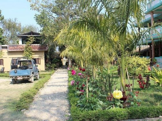 Hotel Chitwan Park Cottage - Photo2