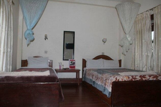 Photo 4