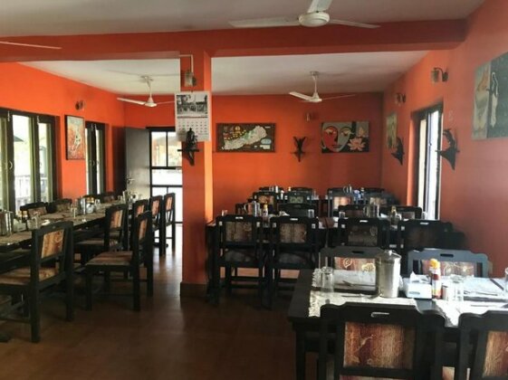 Hotel Monalisa Chitwan - Photo5