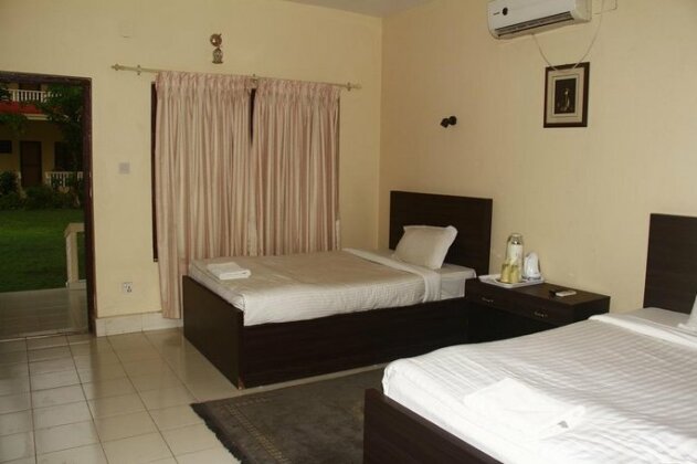 Hotel Rainforest Chitwan - Photo5