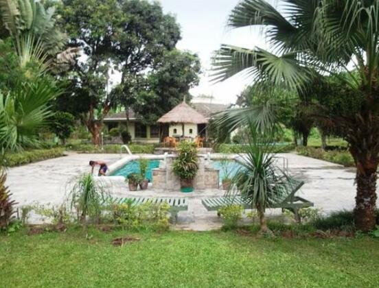 Rhino Residency Resort Chitwan - Photo4