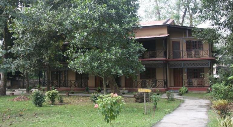 Royal Park Hotel - Photo2