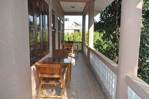 Sauraha Resort - Photo3
