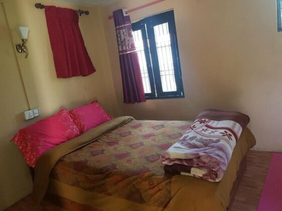Tharu Lodge - Photo4