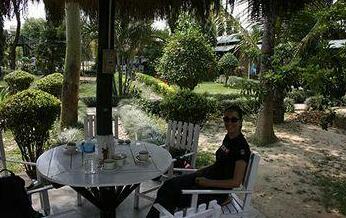 Unique Wild Resort - Photo2