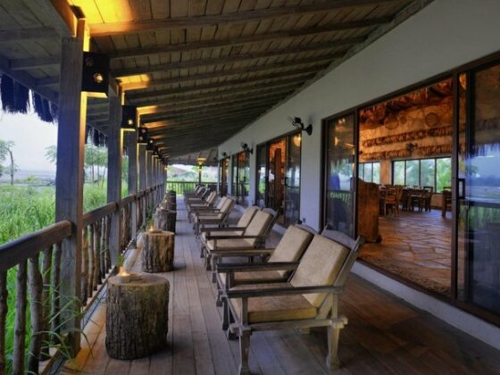 Barahi Jungle Lodge - Photo2