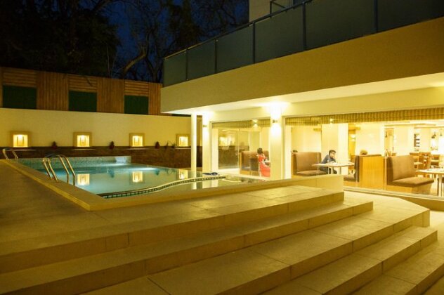 Hotel Crowne Imperial - Photo3