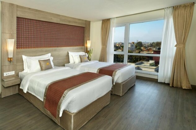 Hotel Crowne Imperial - Photo4