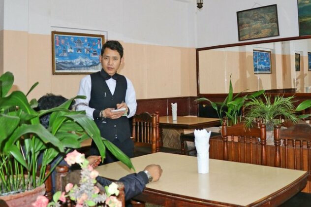 Hotel Holiday Taj - Photo4