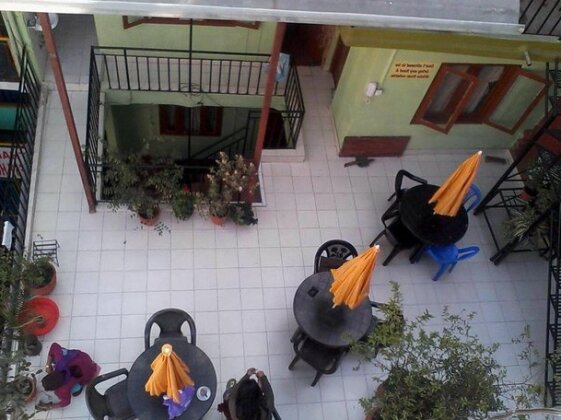 Hotel Sisters Home - Photo3