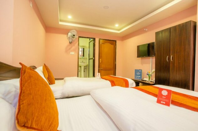 OYO 137 Hotel Pranisha Inn - Photo4