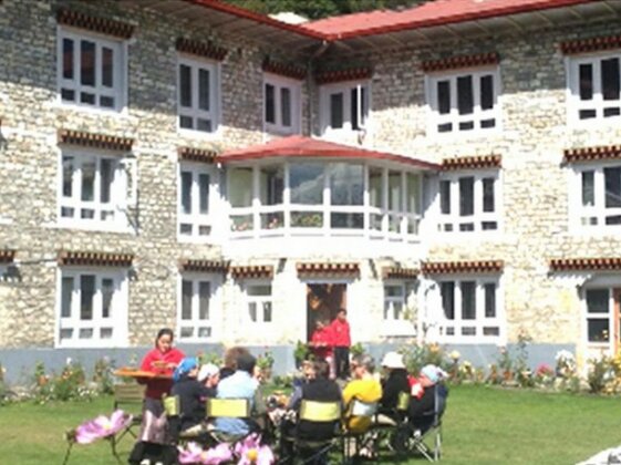 Everest Summit Lodge - Lukla - Photo2