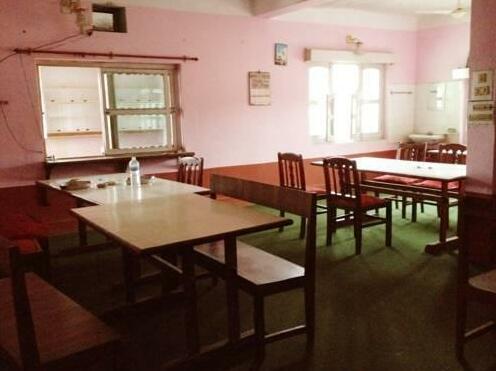 Hotel Basil Lumbini - Photo4