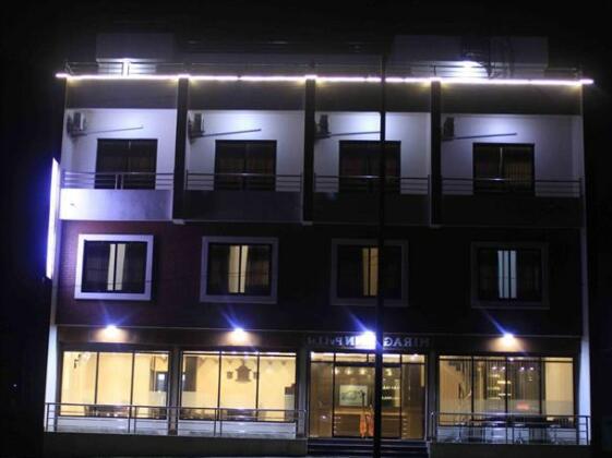 Mirage Inn - Photo2