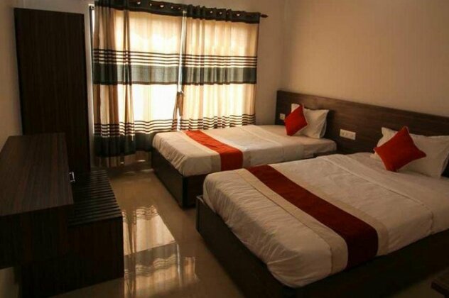 OYO 312 Hotel Aakash International - Photo4