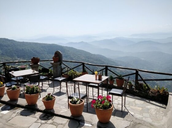 Everest Manla Resort - Photo2