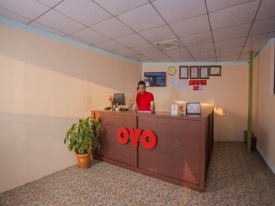 OYO 271 Hotel Golden Three - Photo3